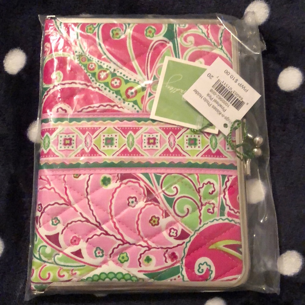 Vera Bradley Hugs-nKisses Photo Holder